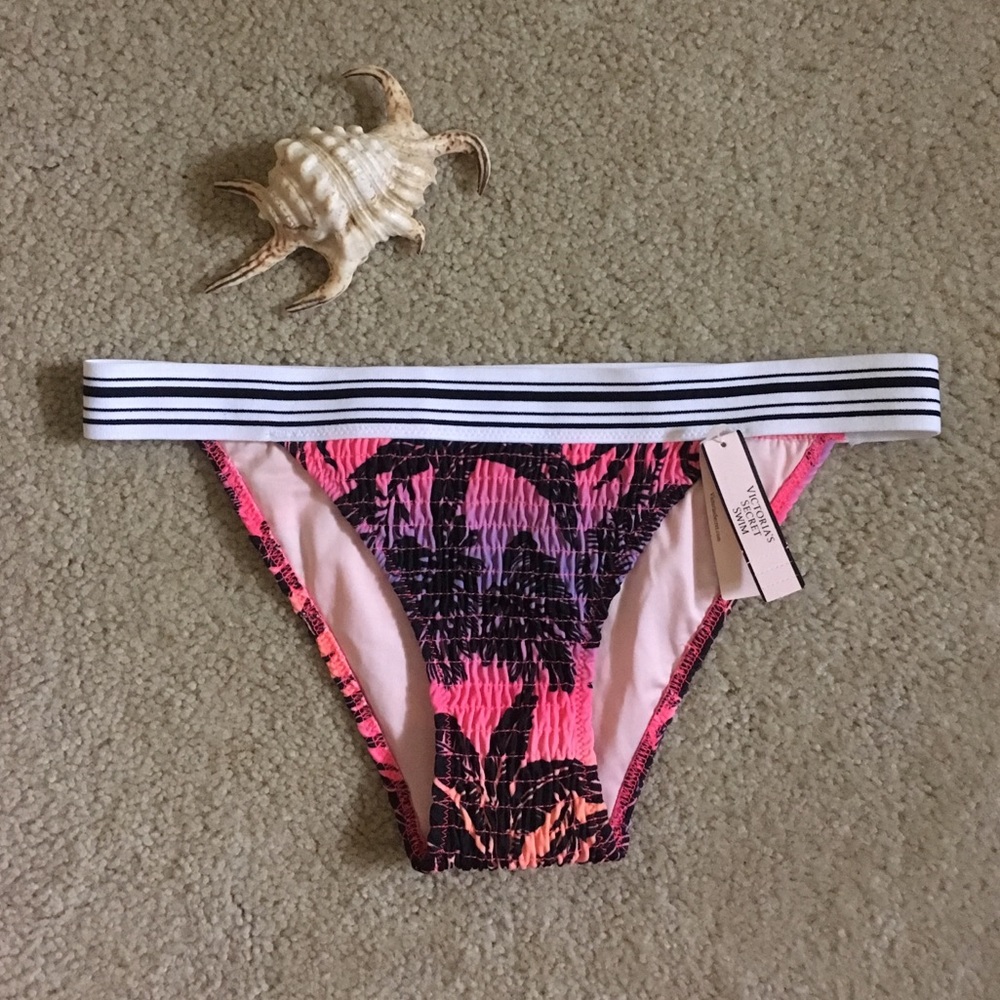 💖🌴VS Smocked Cheeky Bikini Bottoms